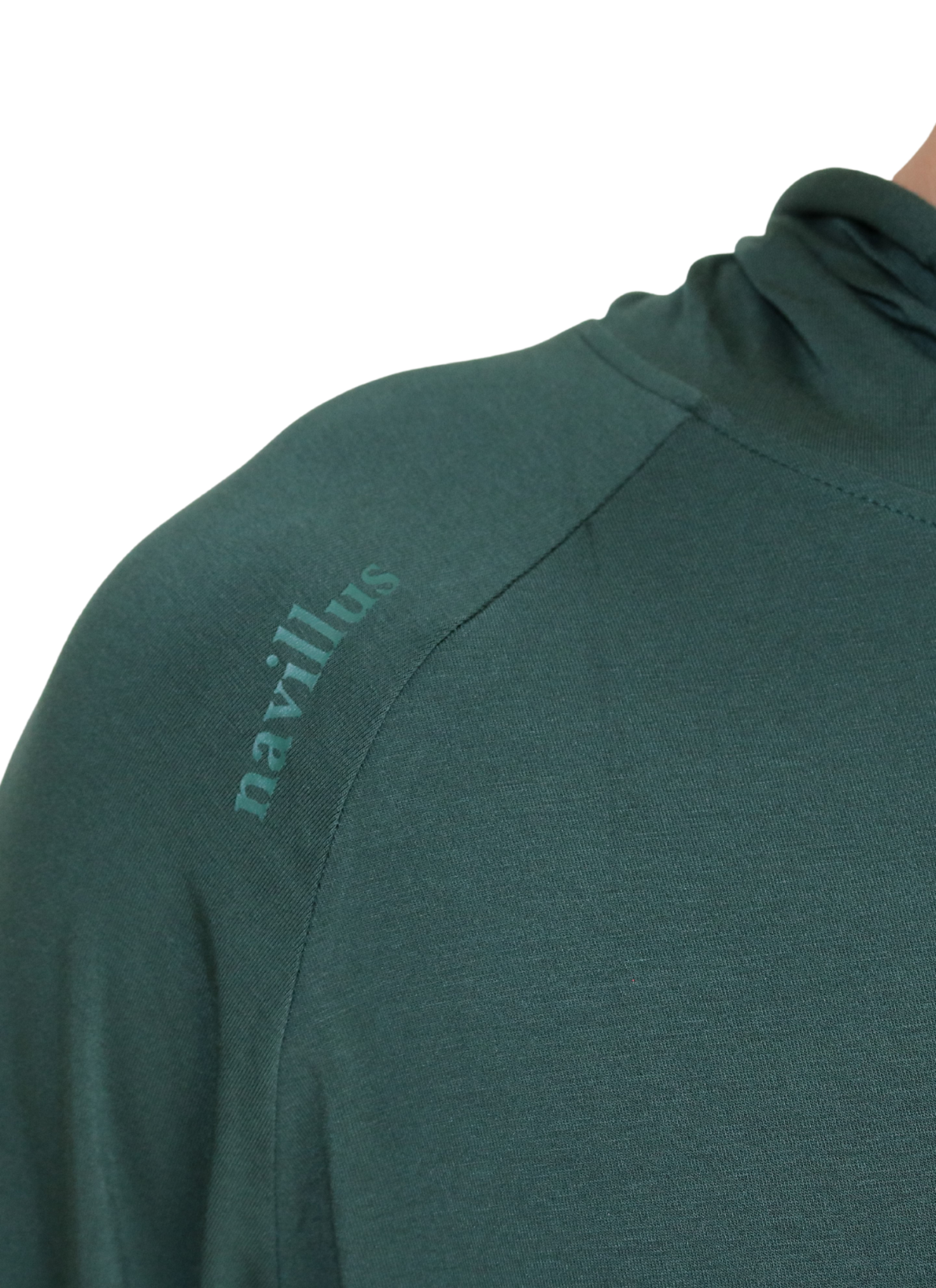 Front logo of the Cruiser Midweight Bamboo Hoodie in Deep Green.